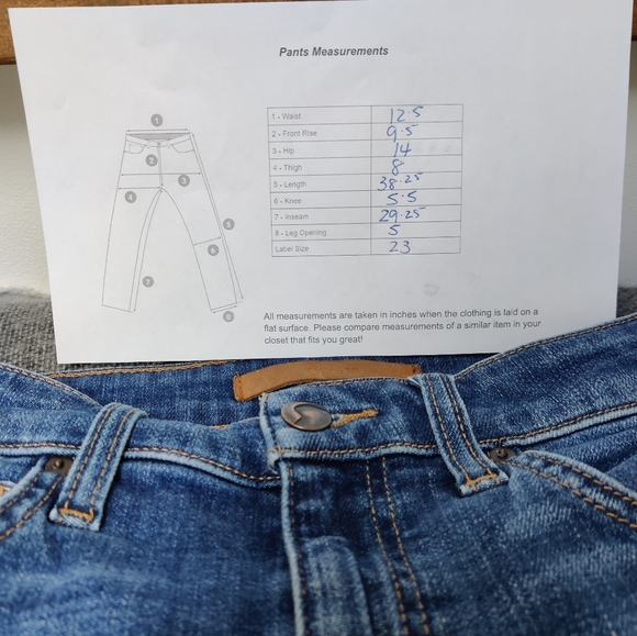 Joe's Jeans - The Charlie High Rise Skinny - 23 - Picture 2 of 9